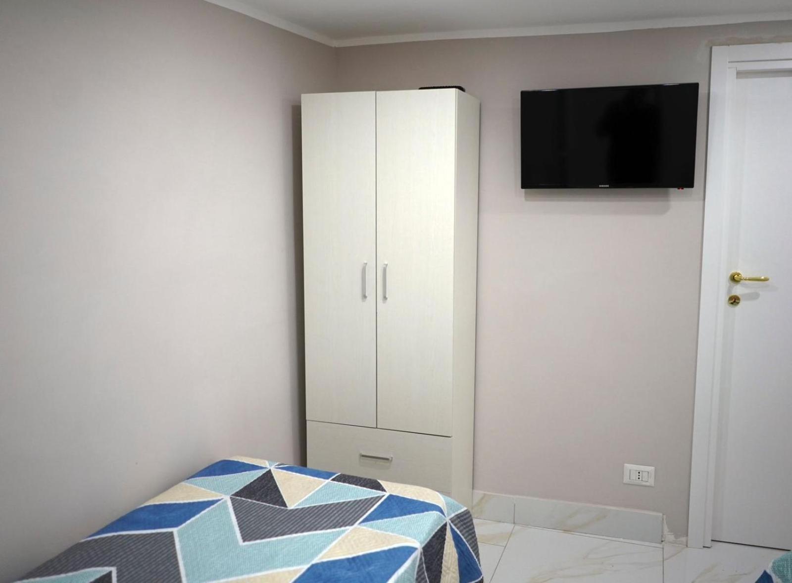 Camy Apartment Napoli Bagian luar foto