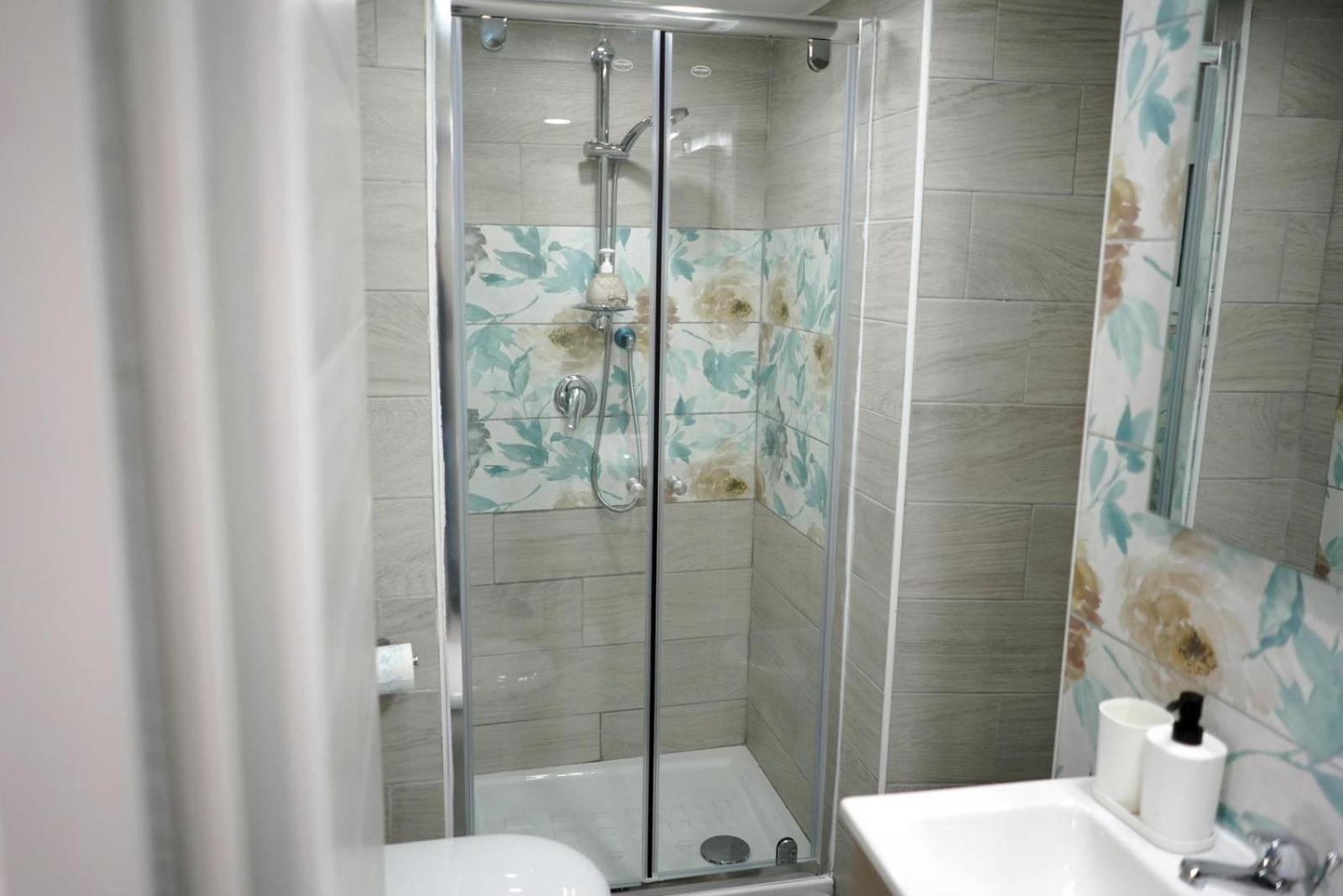 Camy Apartment Napoli Bagian luar foto
